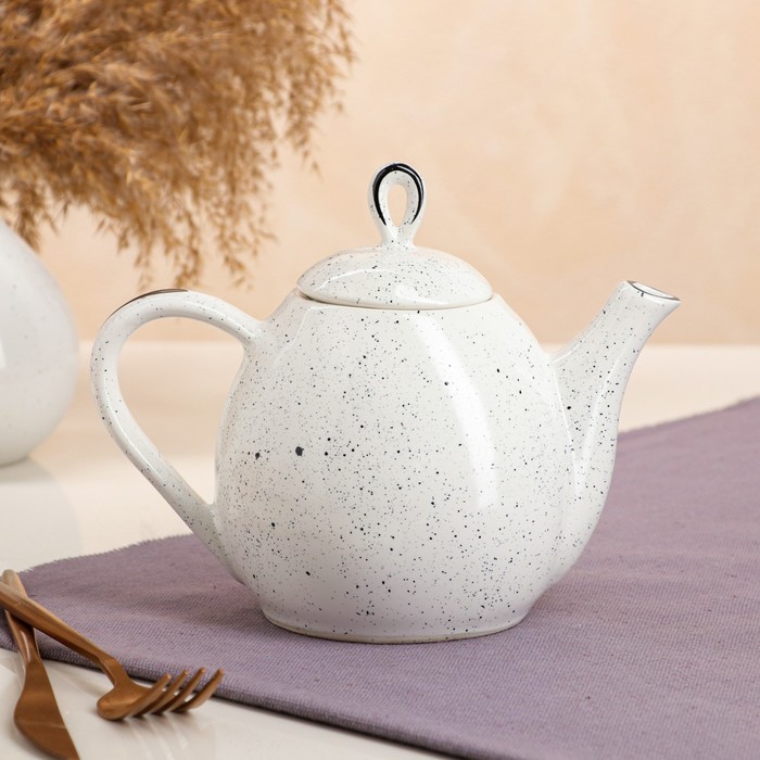 фото Чайник для заварки "петелька", прованс, белый, 0.8 л керамика ручной работы
