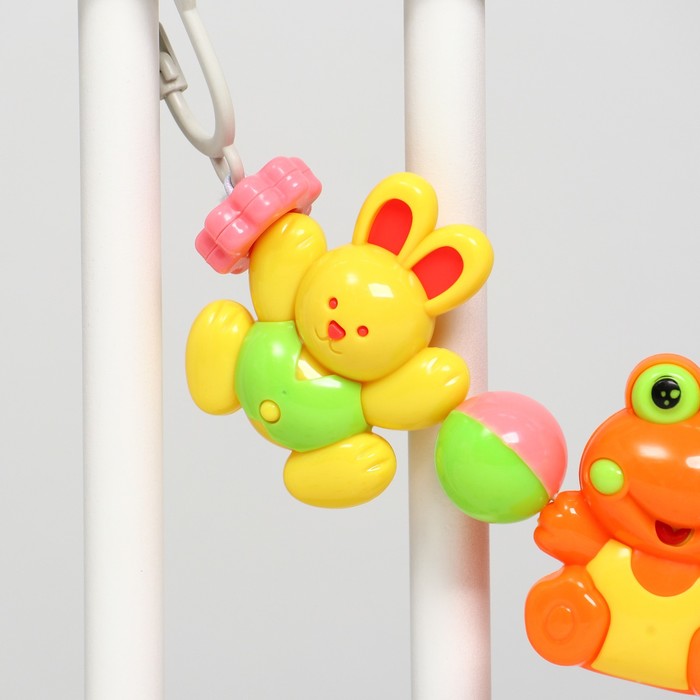 Растяжка на коляску/кроватку «Мишка и друзья», 4 игрушки, цвет МИКС