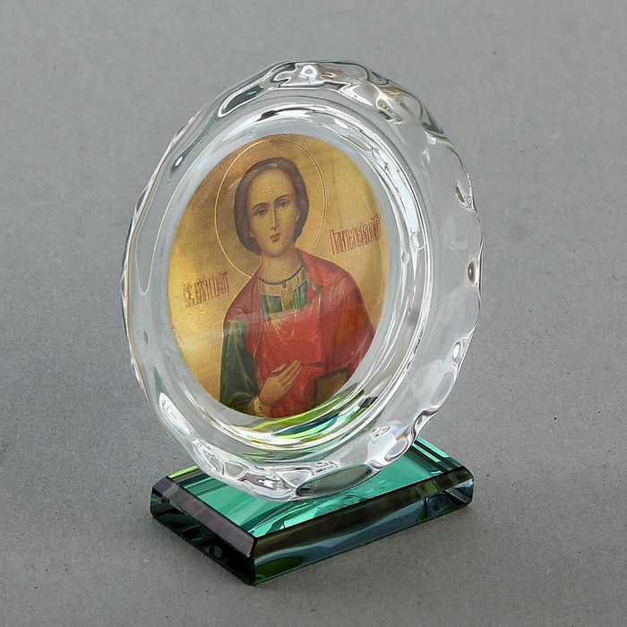 Икона "Целитель Пантелеимон"