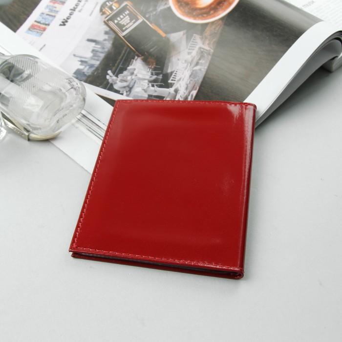 Обложка для автодокументов, 4 отдела для карт, красный глянцевый