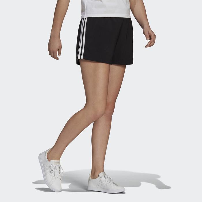 фото Шорты adidas essentials relaxed woven 3-stripes shorts, размер 40-42 (gm5549)