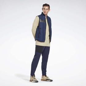 

Жилет мужской, Reebok OW C SHRP WVN VST, размер 42 (FU1675)