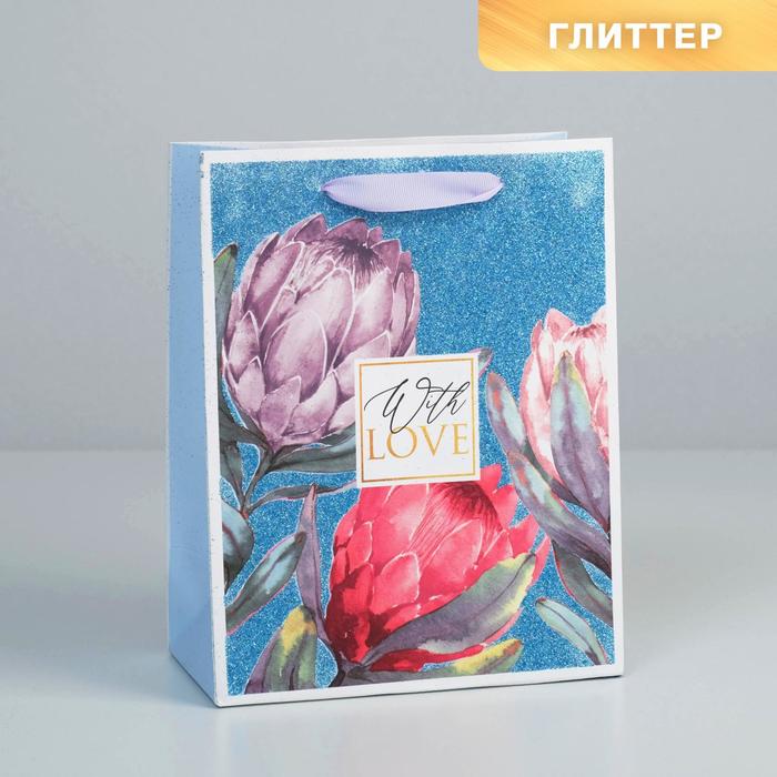 

Пакет ламинированный вертикальный With love, MS 18 × 23 × 10 см