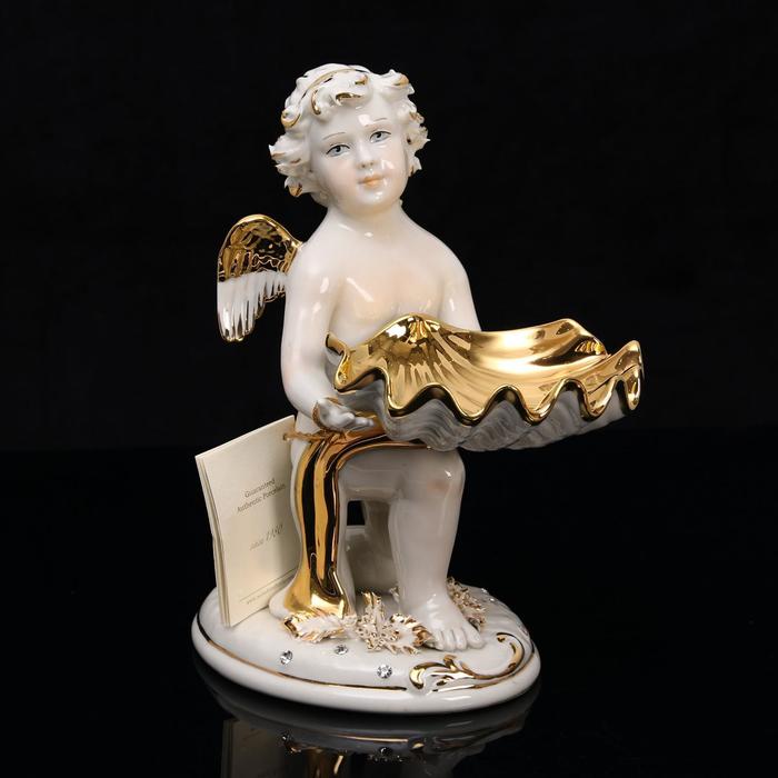 Статуэтка "Херувим с ракушкой" правосторонняя