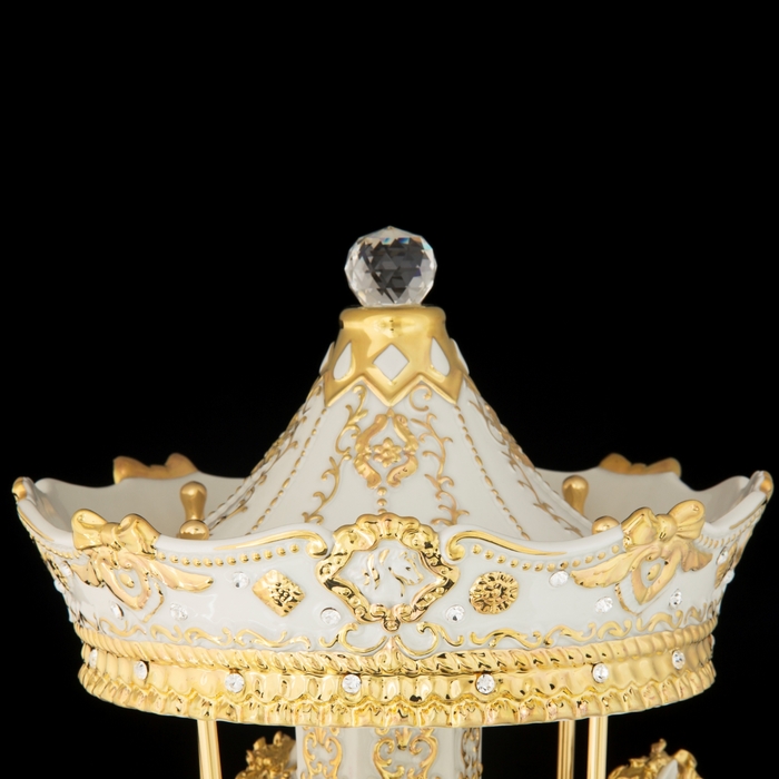 Статуэтка "Карусель"