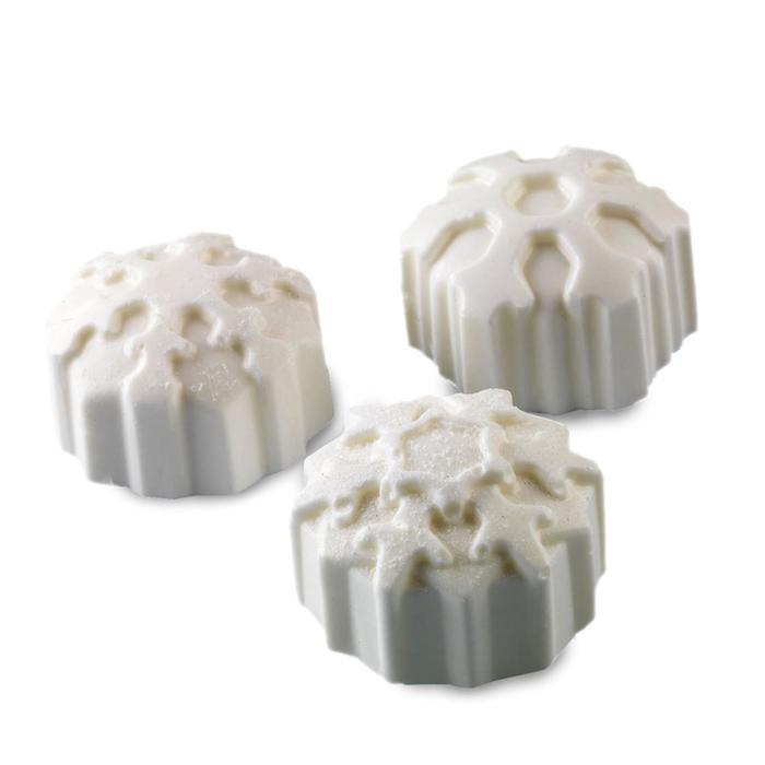 фото Форма для приготовления пирожных и конфет snowflakes 30.5×18 см silikomart