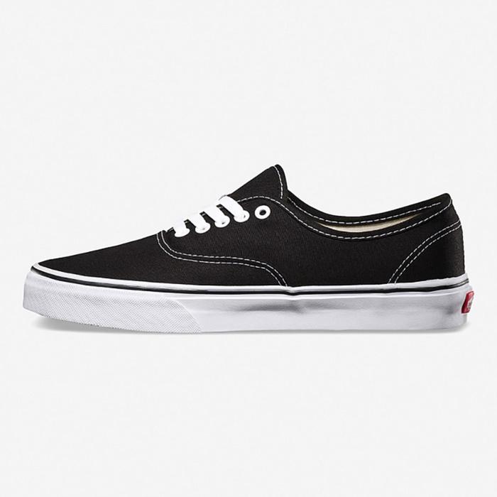 

Кеды Vans UA AUTHENTIC, размер 43,5 (VEE3BLK)