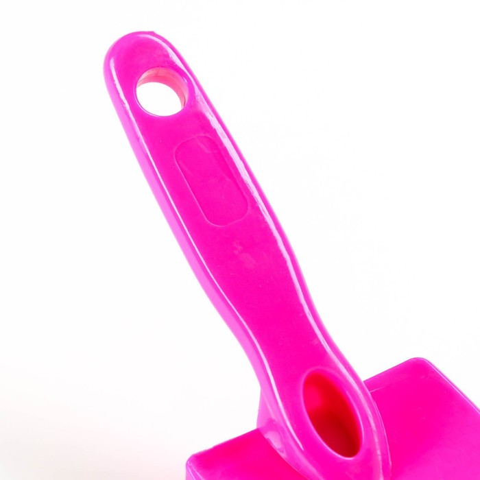 Пуходерка пластиковая мягкая с закругленными зубьями, малая, 6 х 13,5 см, розовая