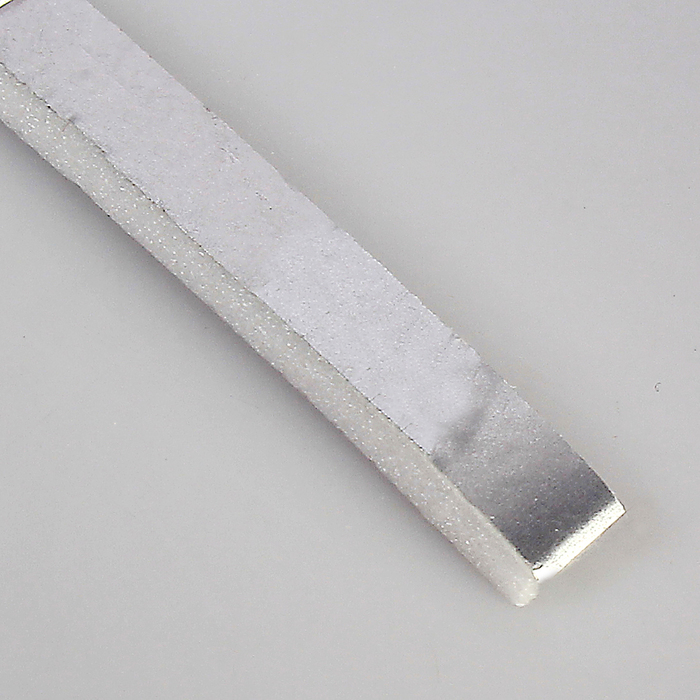 Уплотнитель для окон 0,4х0,8х2400 см