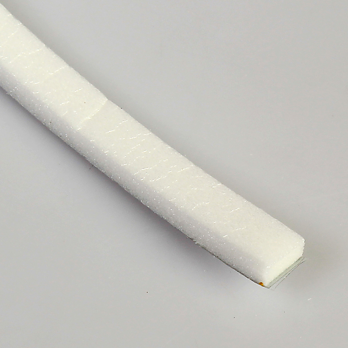 Уплотнитель для окон 0,4х0,8х2400 см