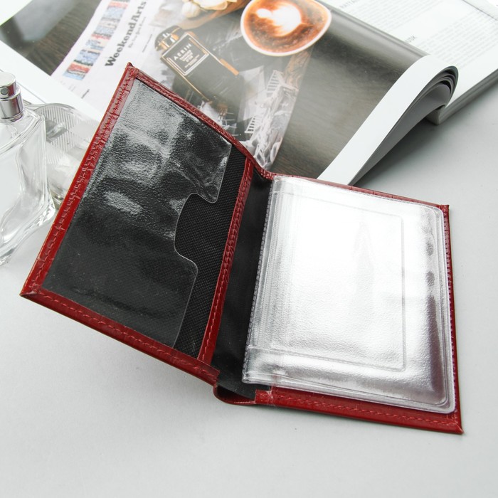 Обложка для автодокументов, отдел для купюр, 4 отдела для карт, красный крокодил