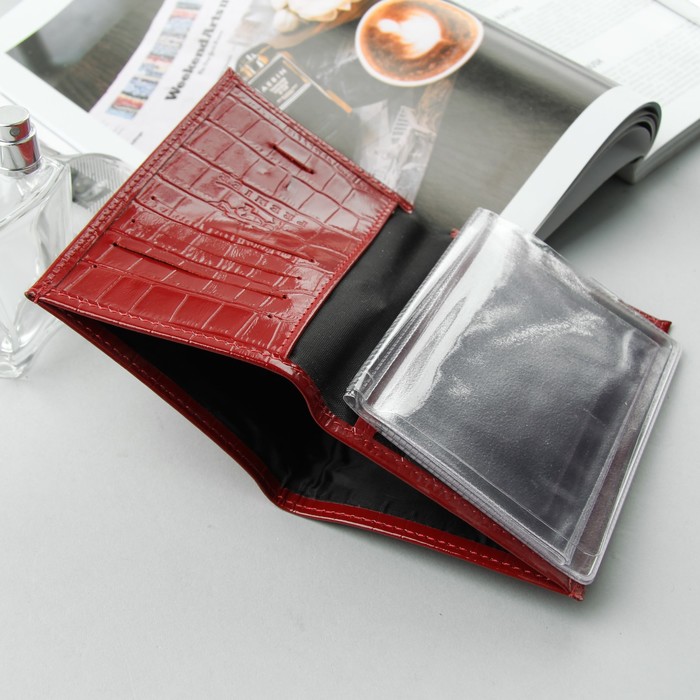 Обложка для автодокументов, отдел для купюр, 4 отдела для карт, красный крокодил