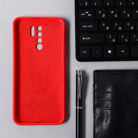 

Чехол Krutoff, для Xiaomi Redmi 9, матовый, красный
