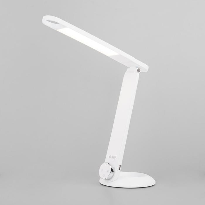 цена Настольная лампа Action, 8Вт LED, 560лм, 3300-6500К, цвет белый