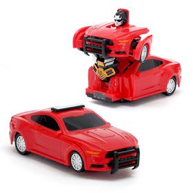 

Робот-трансформер "Полицейский", световые и звуковые эффекты, работает от батареек, в ПАКЕТЕ