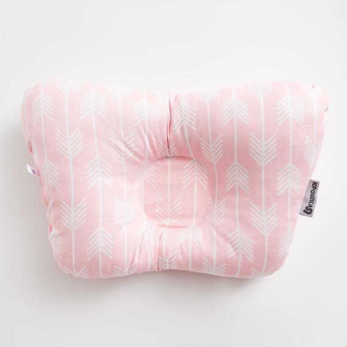 Подушка анатомическая Крошка Я «Розовые стрелы», 26х22 см, 100% хлопок, сатин