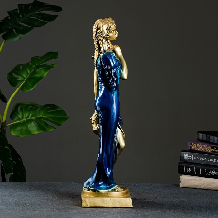 Статуэтка "Девушка с корзиной" бронза, микс