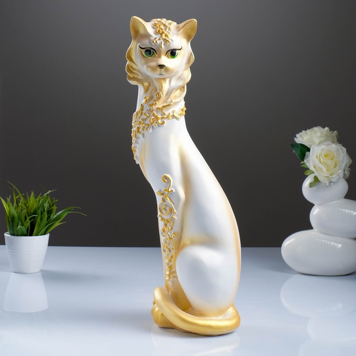 Сувенир "Кошка Маркиза" орнамент, ручная работа, белая с золотом