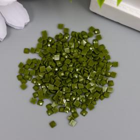 

Страз неклеевой "Zlatka" 2,3 мм, 10 гр, № 0090 светлый хаки