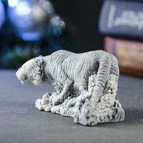 

Сувенир "Амурский тигр крадущийся" 5,6х12,5 см