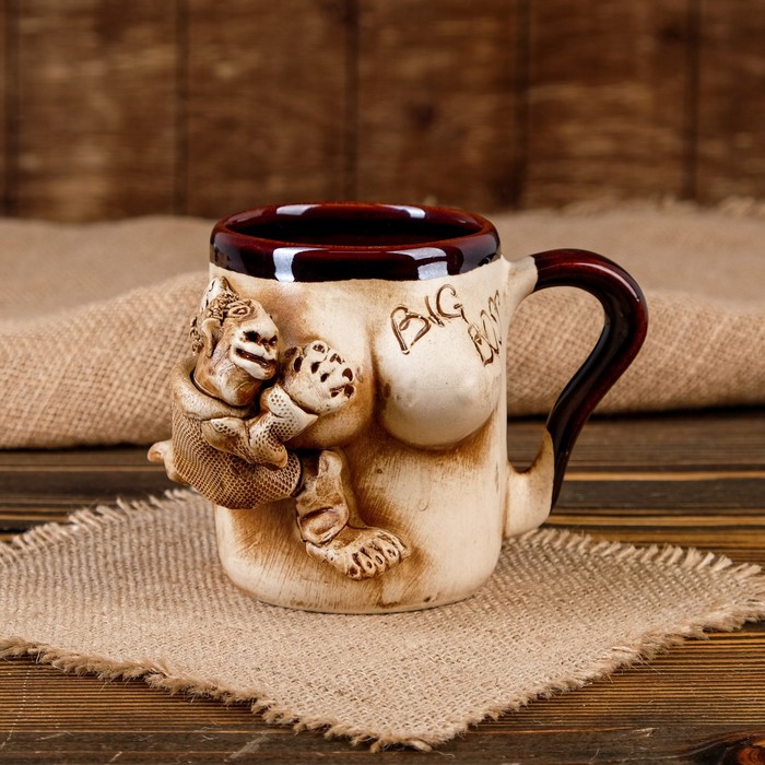 Кружка для пива "Женская фигура: ва-а-у" 0,5 л, микс