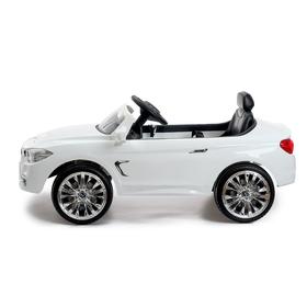 

Электромобиль BMW 4 series, цвет белый
