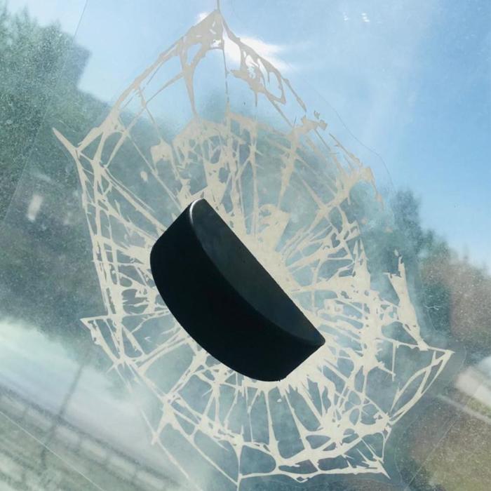 фото Наклейка "разбитое стекло шайба", 11 х 16 см арт рэйсинг