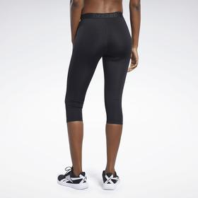 

Тайтсы женские Reebok Workout Comm Capri, размер 46-48 (FQ0405)