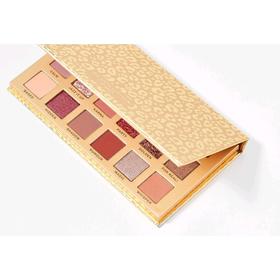 

Палетка теней для век Revolution Pro, оттенок New Neutral Luxe Shadow Palette