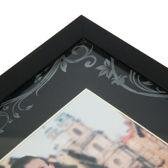 Фоторамка "Любовь" с цветочным орнаментом на чёрном 14х19 см