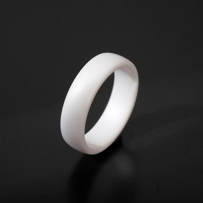 фото Кольцо керамика "линия", цвет белый матовый, 19 размер vel vett