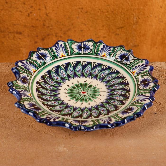 Тарелка Риштанская Керамика Цветы, синяя, рельефная, 17 см, микс