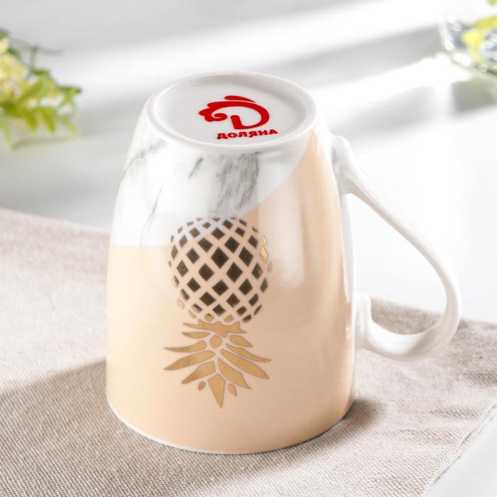 фото Кружка фарфоровая доляна «ананас», 350 мл