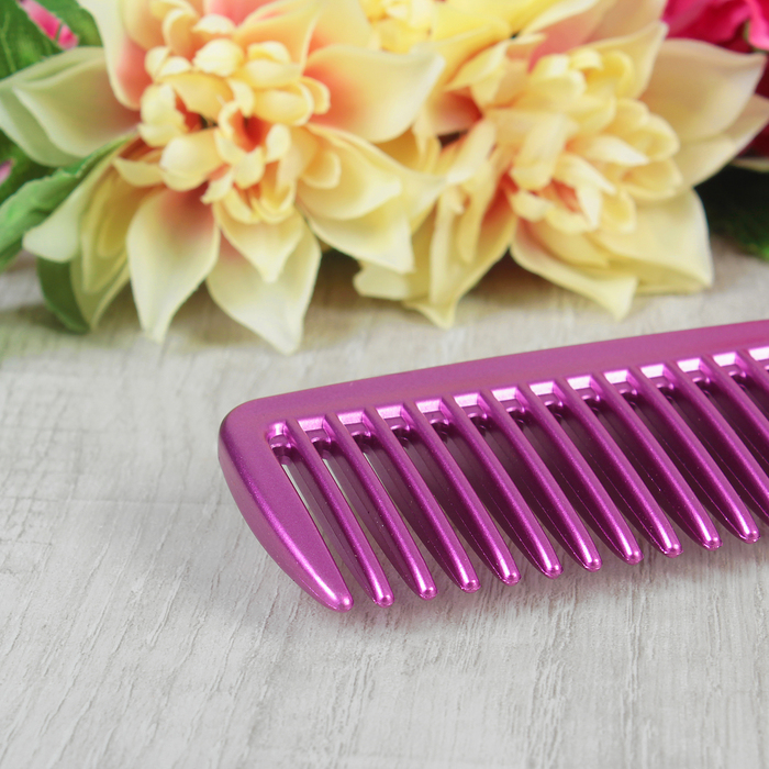 Расчёска с прорезиненной ручкой, цвет сиреневый