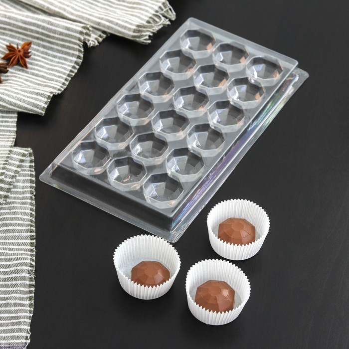 Форма для шоколада и конфет «Бриллиант», 18 ячеек, 22×11 см, цвет прозрачный