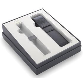 

Набор Parker 2020, ручка перьевая Parker Sonnet Core F526 Stainless Steel CT M + чехол для ручки (2121708)