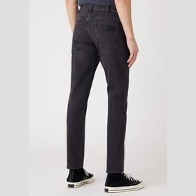 

Джинсы мужские Wrangler Greensboro Black Pepper, размер 40/34 (W15QHT32R)