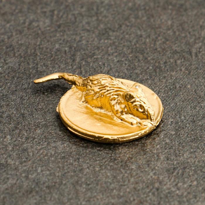 Сувенир кошельковый Золотая Мышка на монете, олово, 0,6х2,2х1,6 см сувенир кошельковый мышка ложкой с натуральным янтарём
