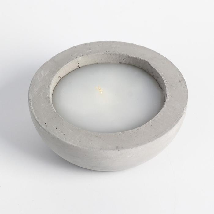 Свеча ароматическая в бетоне "Полусфера", 9х4 см, белый, жасмин