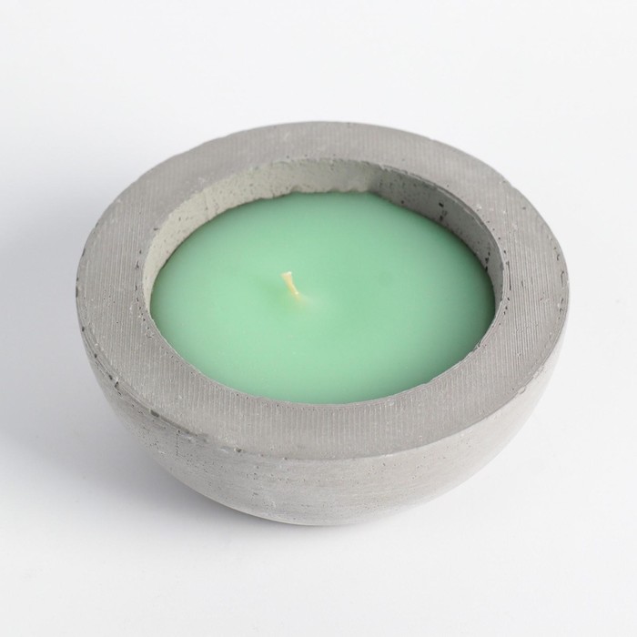 Свеча ароматическая в бетоне "Полусфера", 9х4 см, зеленый, мята