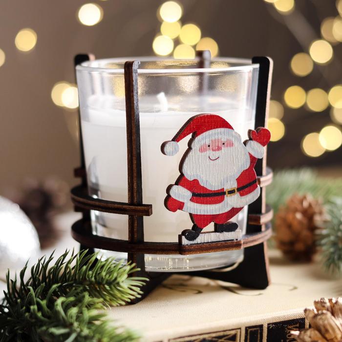 Свеча ароматическая в стакане на подставке Дед Мороз, 10х9,5х9 см, мята