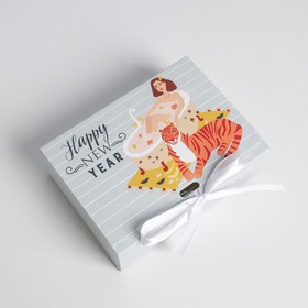 

Складная коробка подарочная Happy NY, 16.5 × 12.5 × 5 см