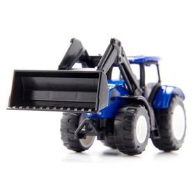 

Трактор New-Holland TTV 7150, с фронтальным погрузчиком