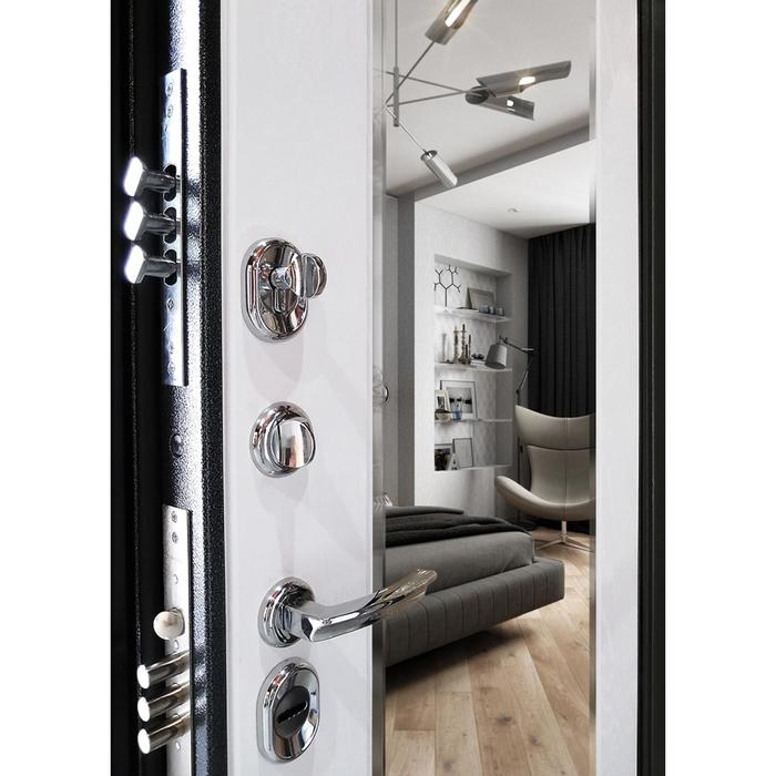 Входная дверь «ДА96 Антураж», 870 × 2050 мм, правая, цвет антик серебро / роял вуд белый