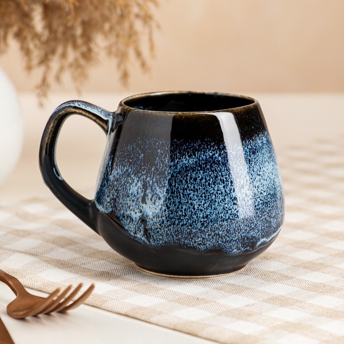 фото Кружка "бочка", глазурь, матовая, чёрно-голубая, 0.4 л керамика ручной работы