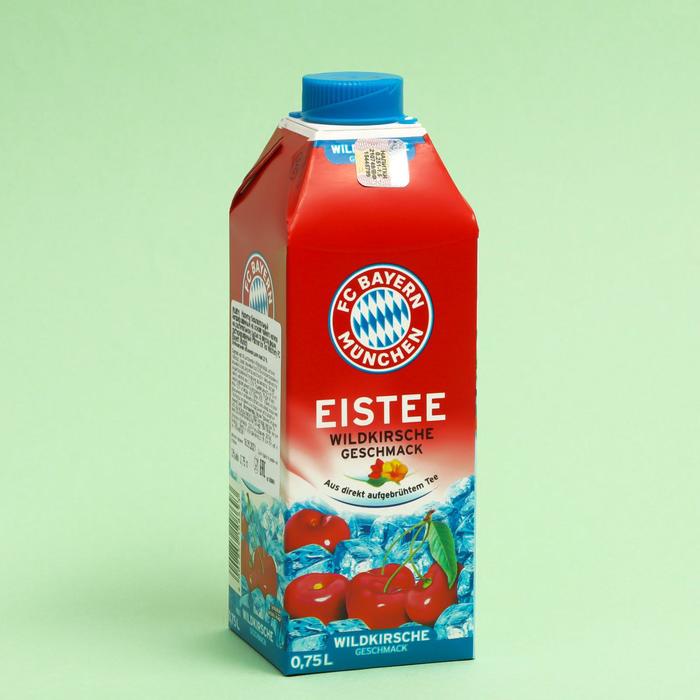 Напиток чайный FC Bayern Munich черешня 30%, 750 мл