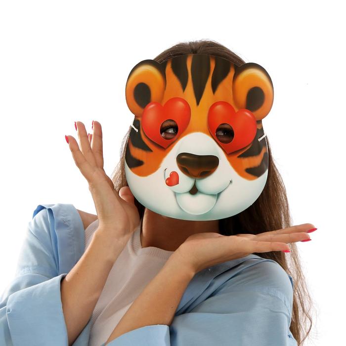 фото Маска на резинке "тигриные сердечки", 23,2 х 21,4 см страна карнавалия