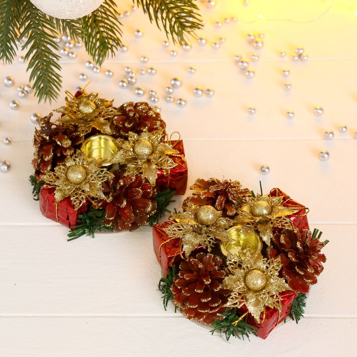 Подсвечник на две свечи "Цветы, шишки"