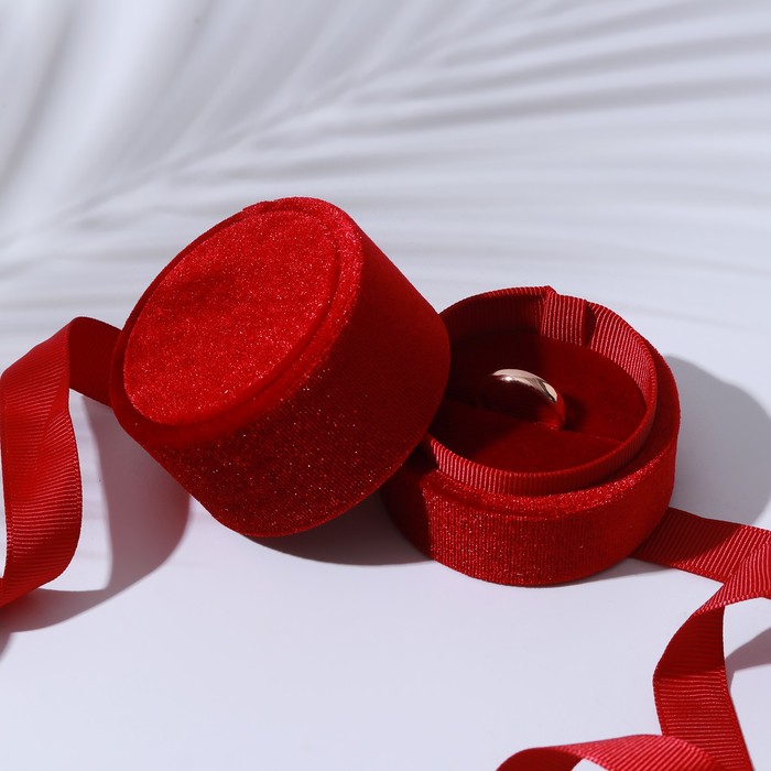 

Футляр из корейского бархата под серьги/кольцо "Сюрприз" 5,8*5,3см, цвет красный