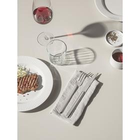 

Набор для стейков из 4 вилок и 4 ножей Grill Flatware Nova